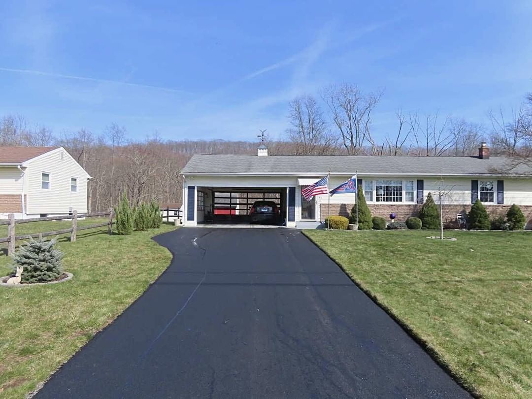 The Pitfalls of DIY Driveway Repair: Why It’s Best Left to Professionals
